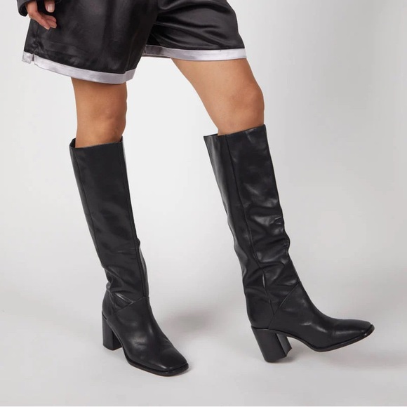 Intentionally Blank boots - Picture 2 of 8